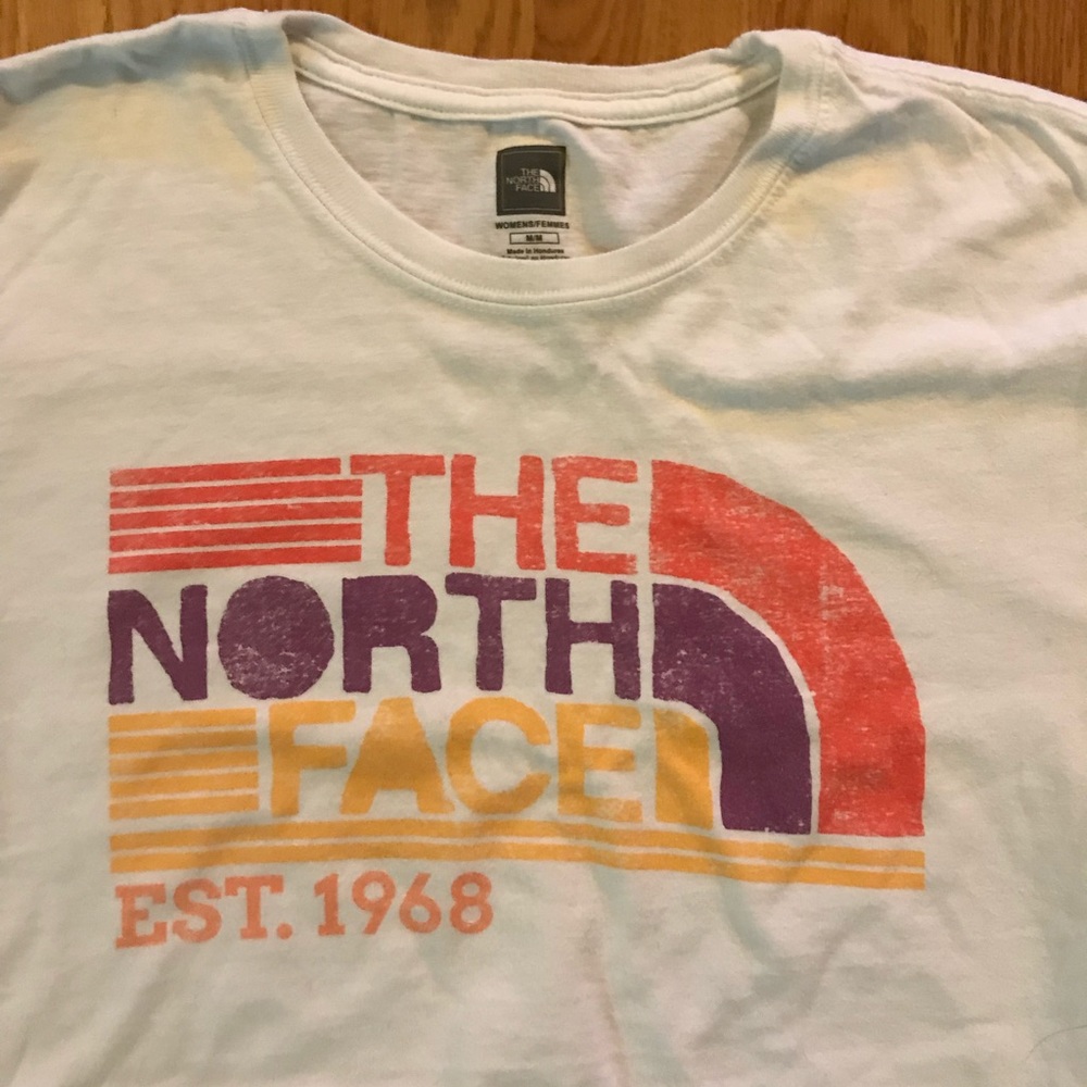 Women’s medium The North Face T-Shirt